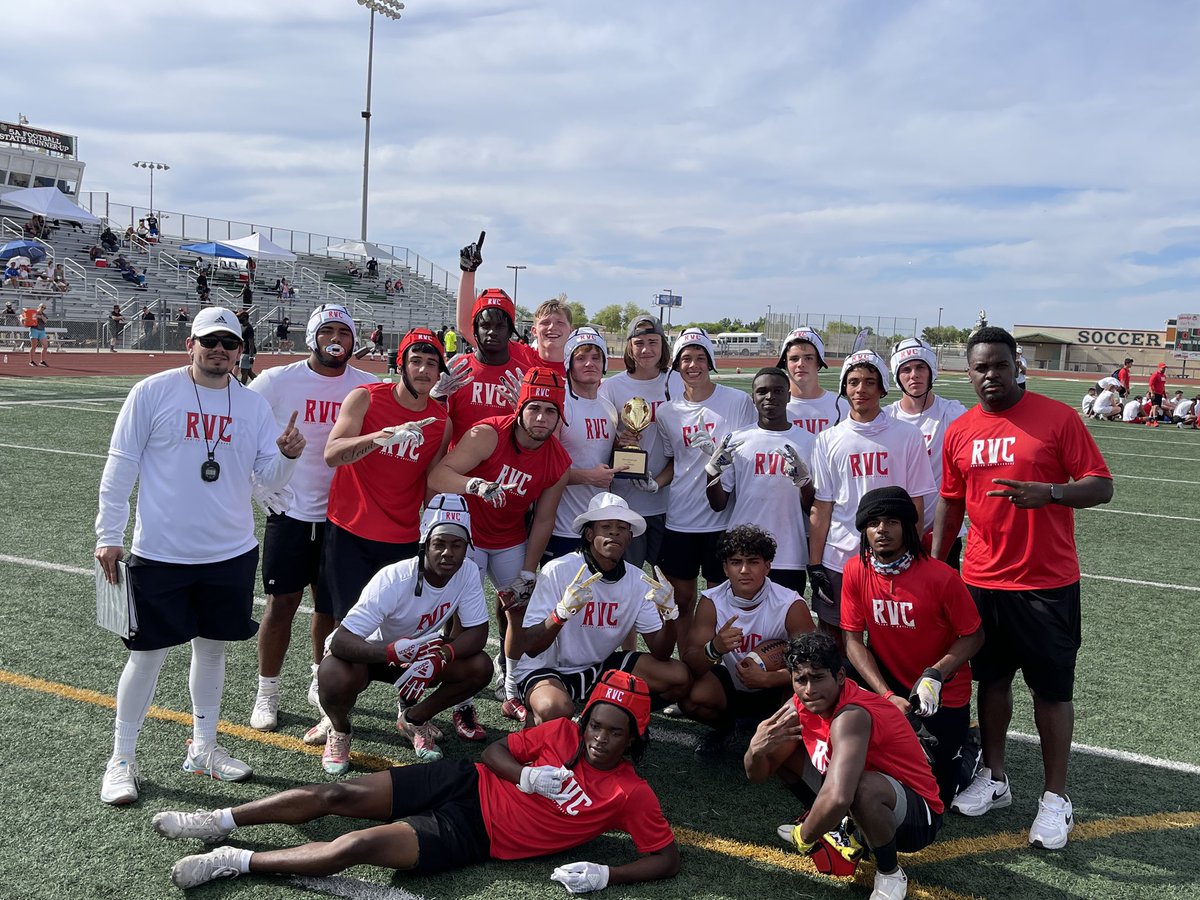 jfederico8's tweet image. Oh I remember when DC Cox was calling the defense. IYKYK #Gametime congrats brotha!