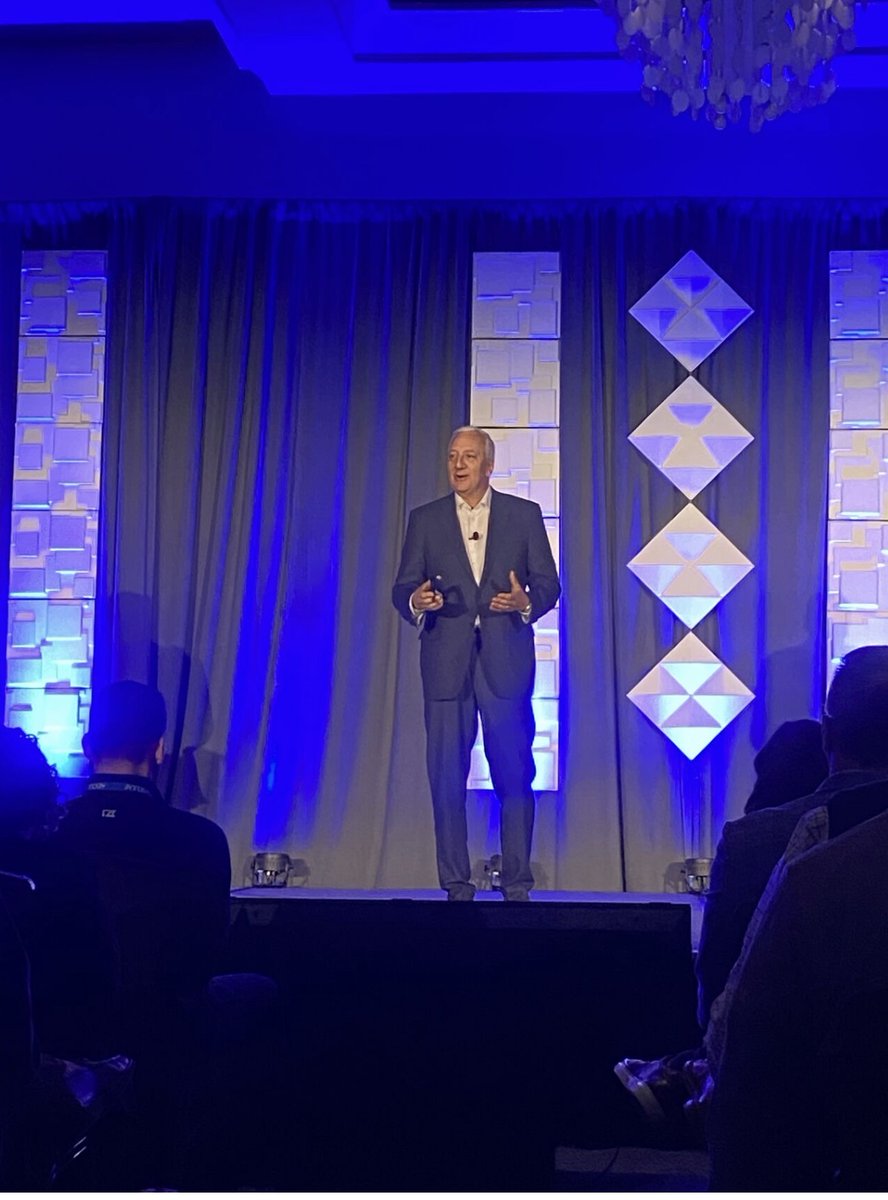 Astro_Mike's tweet photo. Last month I had the pleasure to deliver the keynote address at the Aesculap National Sales Meeting, a team that "brings innovation and medical advancement to surgical instruments for better precision and reliability." Following the keynote we had a Meet and Greet entitled "Cosmic Conversations." I think they are headed for another successful year!