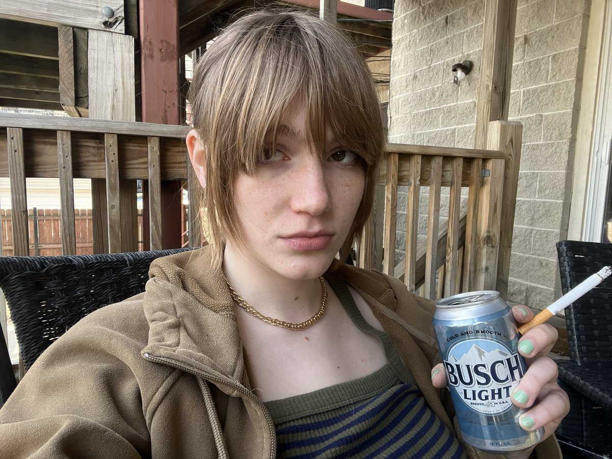 mc cracker tweet media