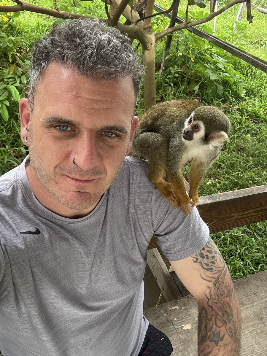 Chris 😏 tweet media