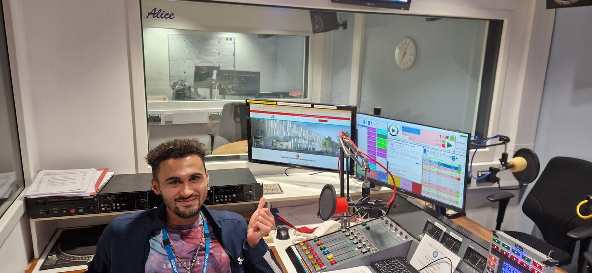 bhbsrequest's tweet photo. Theo's flying solo with Requestline until 10pm... Contact him for a request... Listen on NHS wi-fi... Then find wifilounge on your browser or scan the QR code on our flyer.... https://t.co/uxEy3kteVb