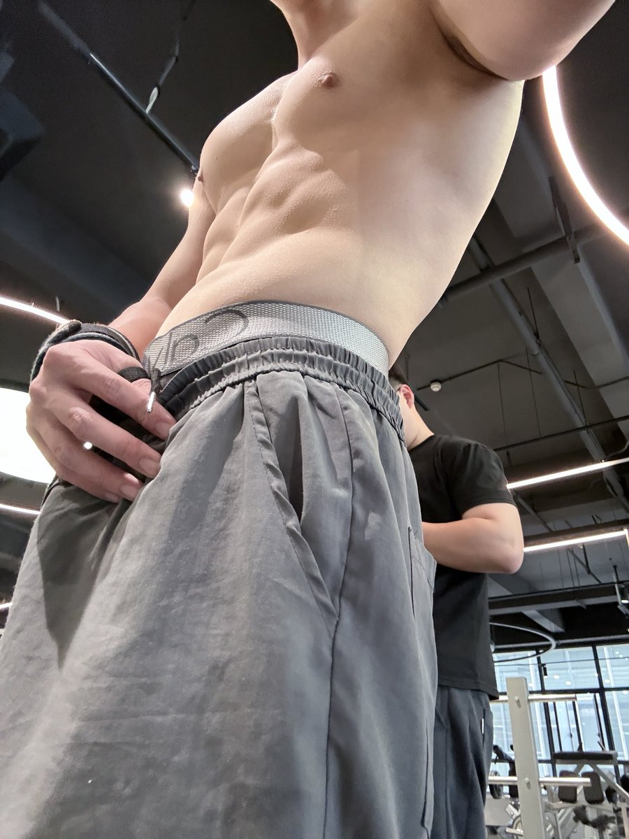 Kitiro_owO's tweet photo. 看着我 https://t.co/7AOfnl80yE