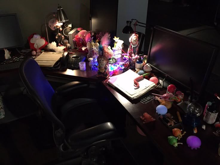 emily 🪩 tweet media