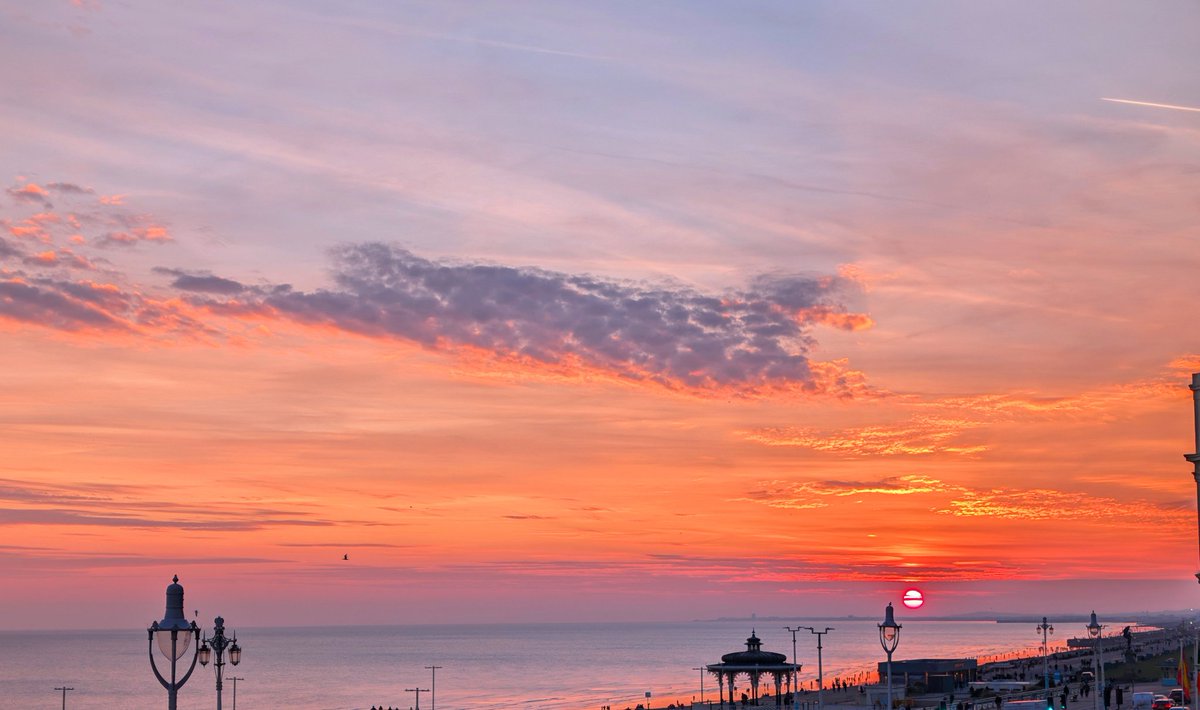 Sᴏᴜᴛʜᴇʀɴ ᴇɴɢʟᴀɴᴅ ᴡᴇᴀᴛʜᴇʀ tweet media