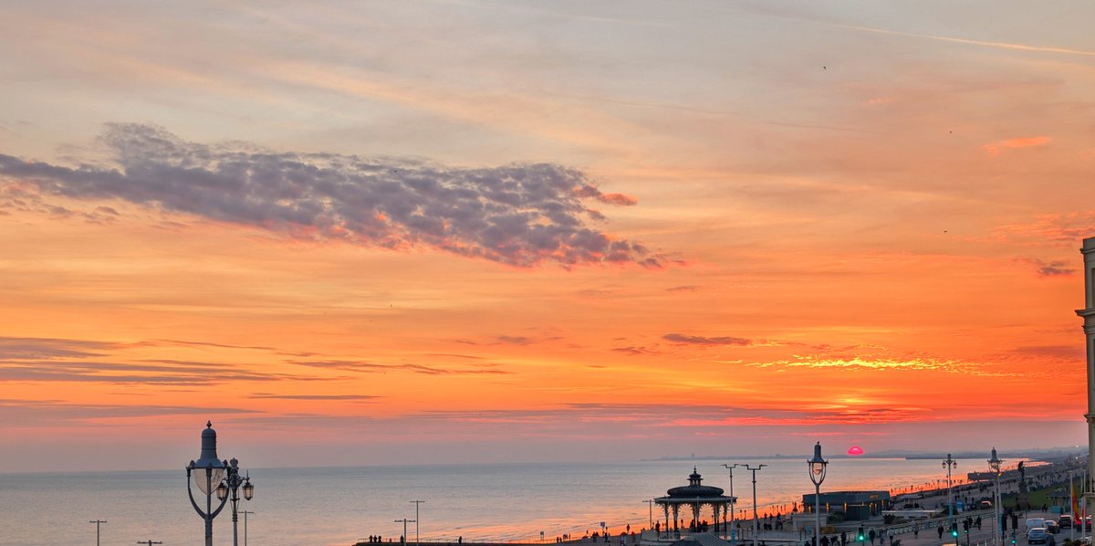 Sᴏᴜᴛʜᴇʀɴ ᴇɴɢʟᴀɴᴅ ᴡᴇᴀᴛʜᴇʀ tweet media