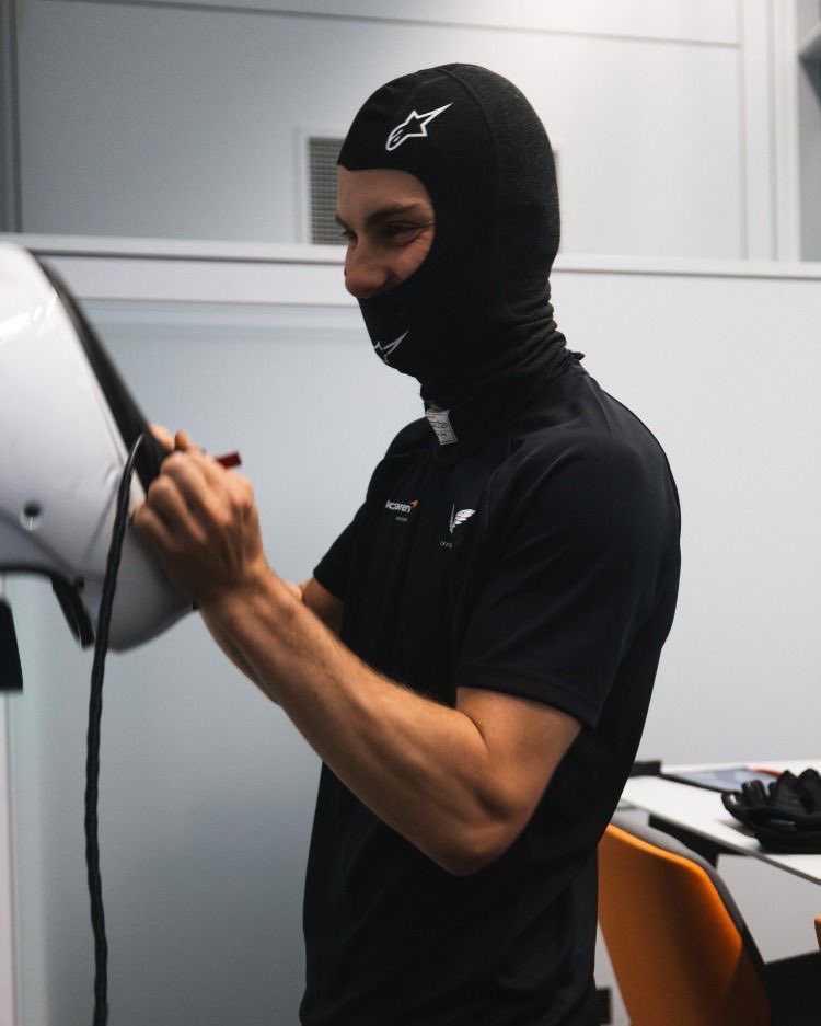 ally ✨ tweet media