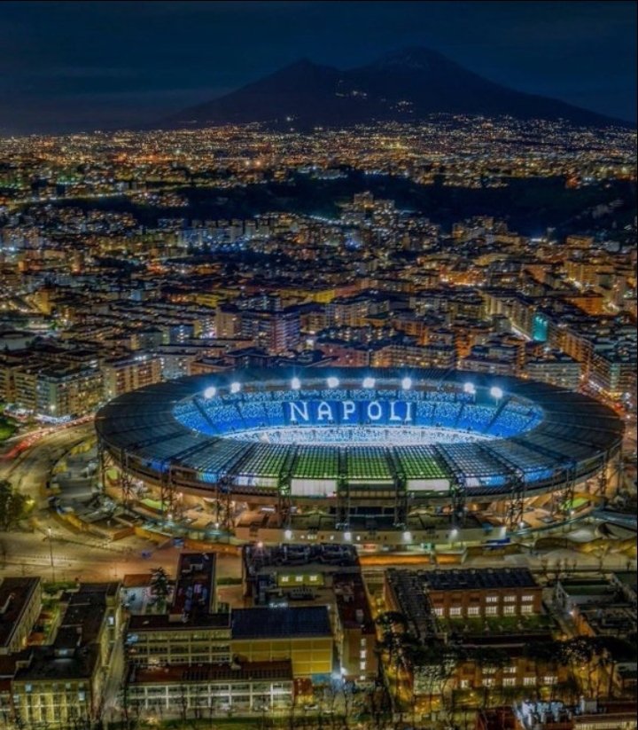 Neresmachia0's tweet image. Napoli Udinese
22:49 maggio 
#bi5