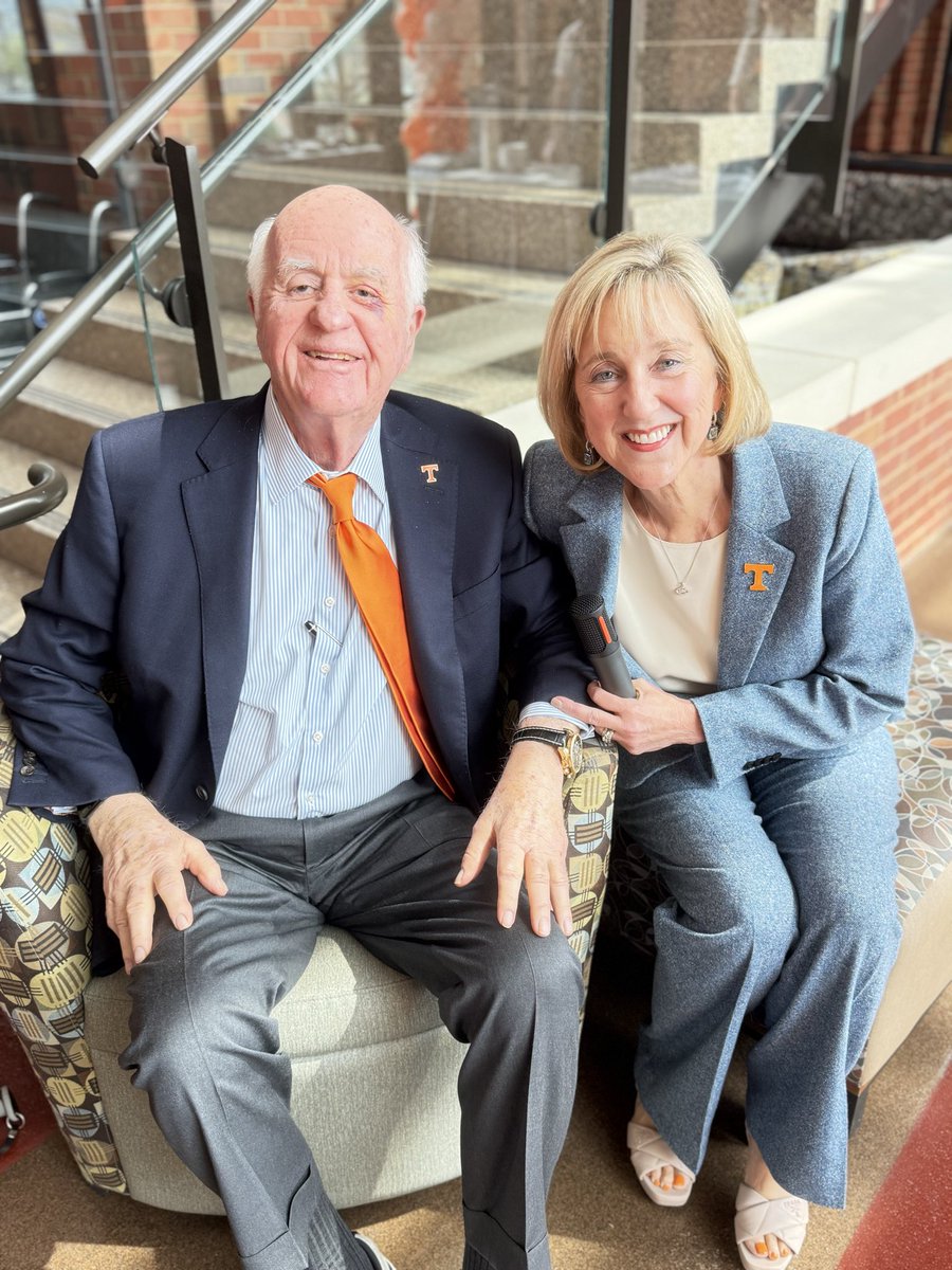 Donde Plowman tweet media