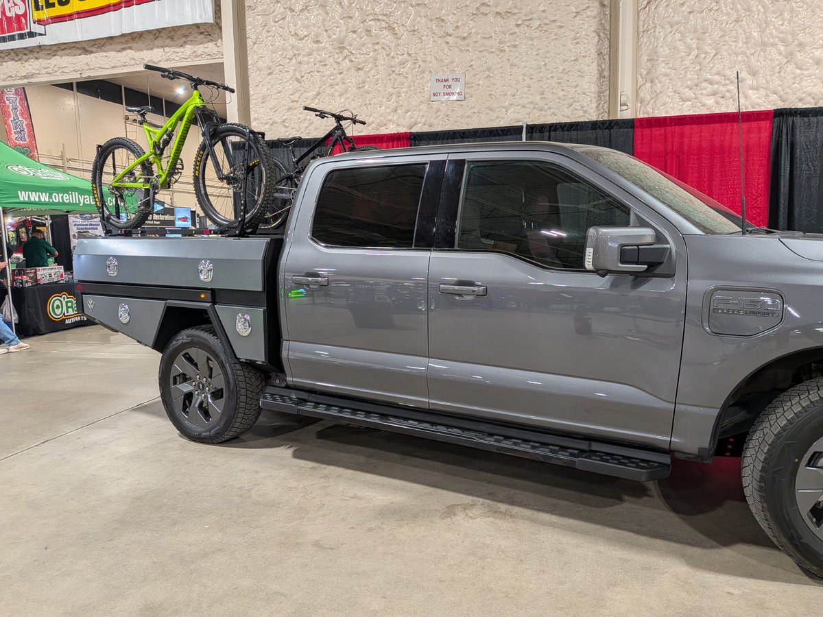 USAFactoryGuy tweet media