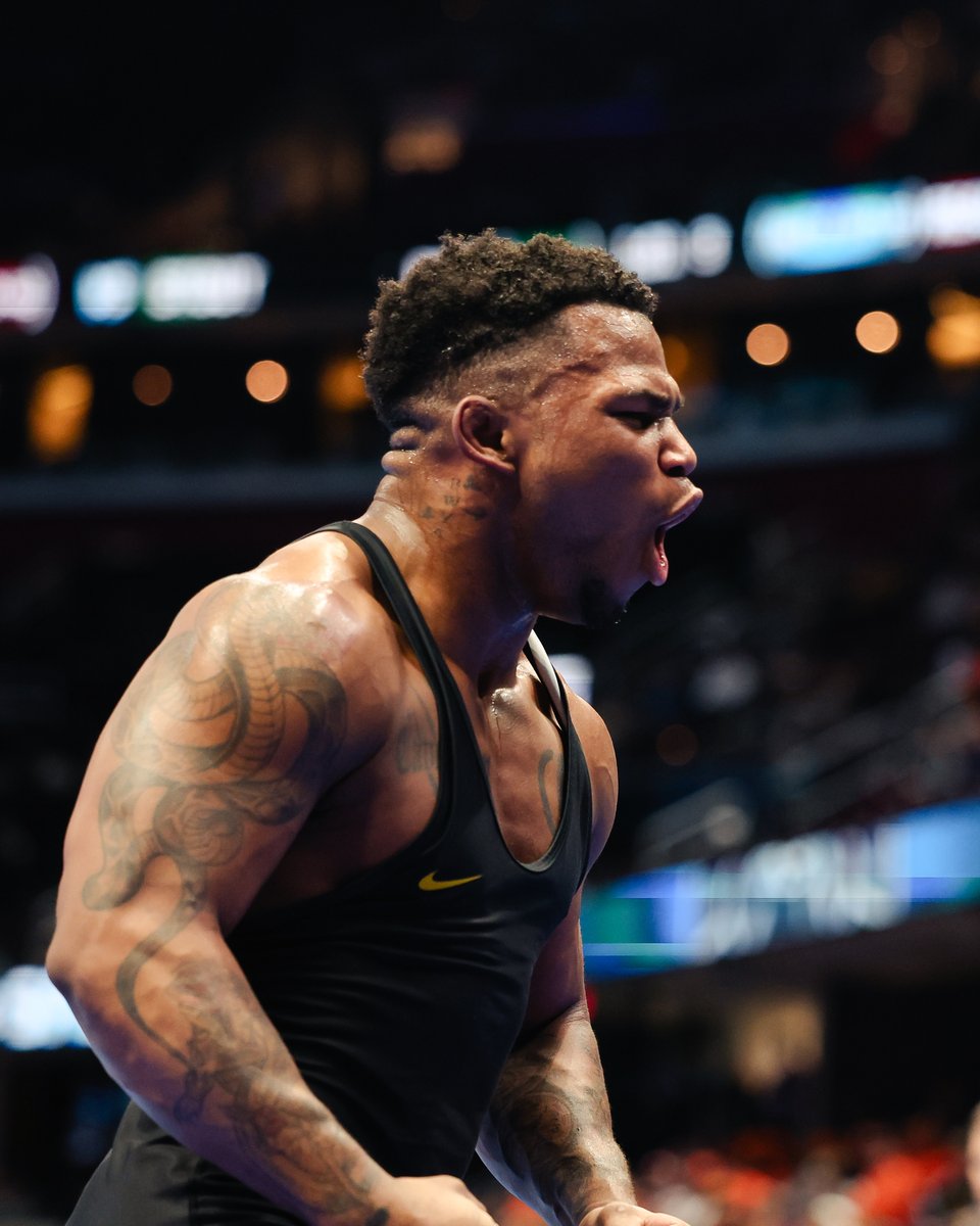 Iowa Hawkeye Wrestling tweet media