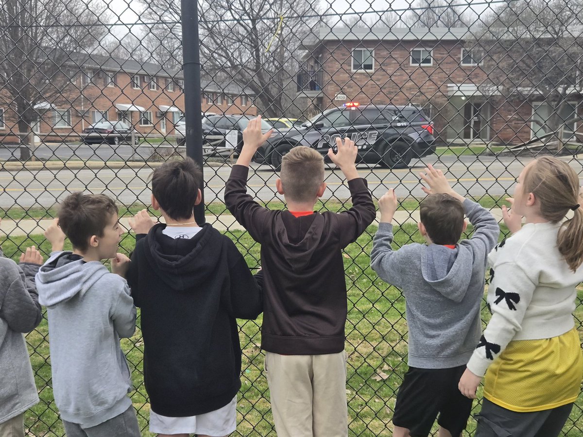 Mrs. Molchen tweet media