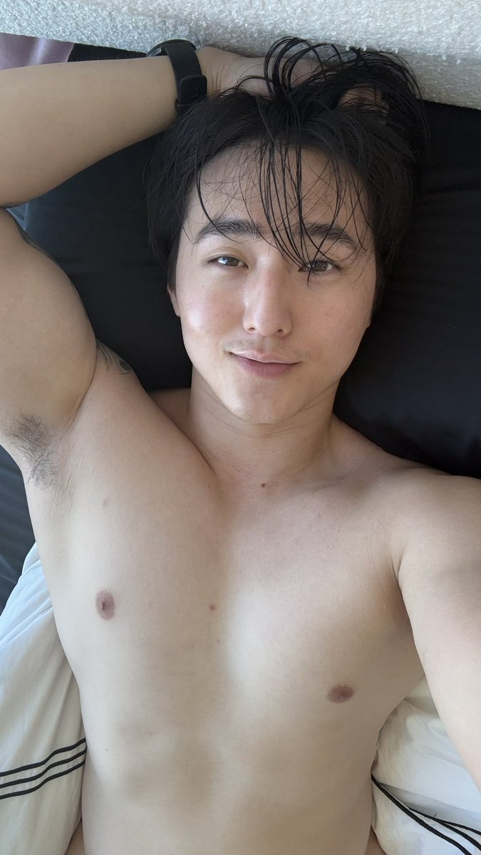 Mr. Zaddy Yang tweet media