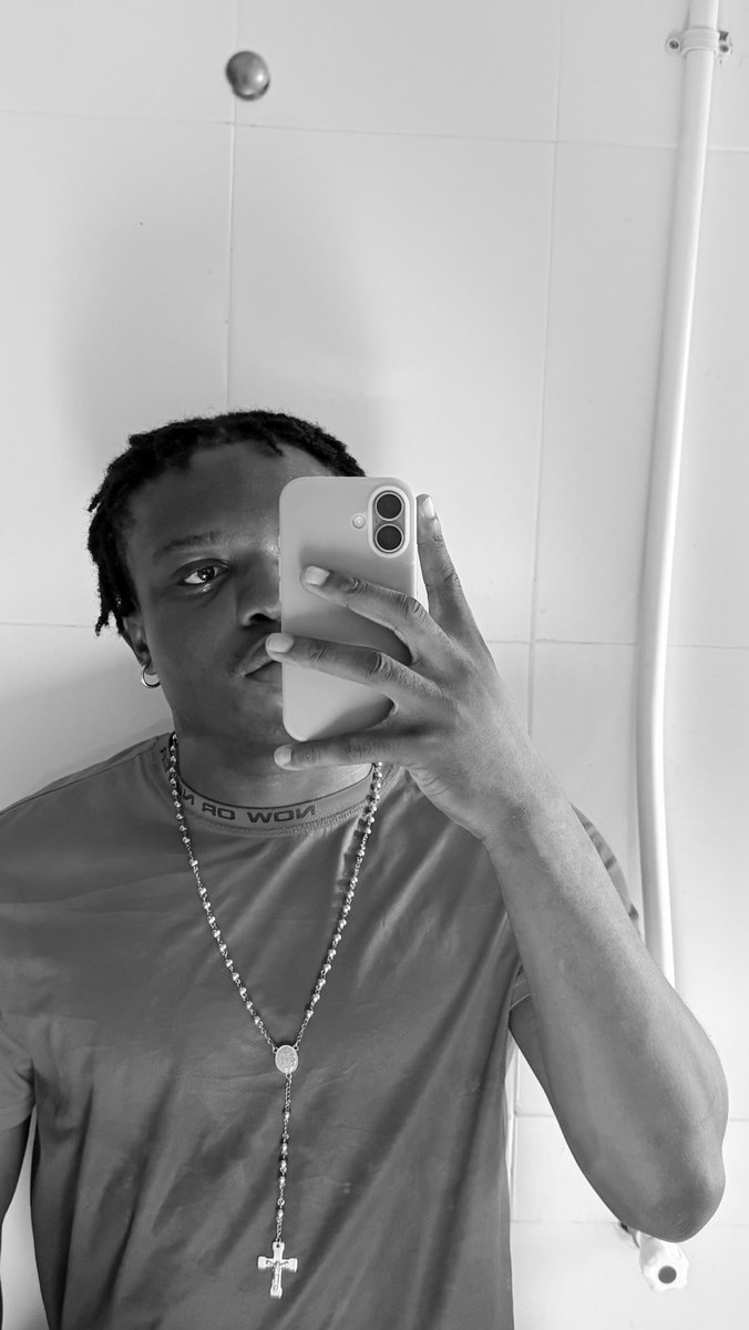 LU$O🦇 tweet media