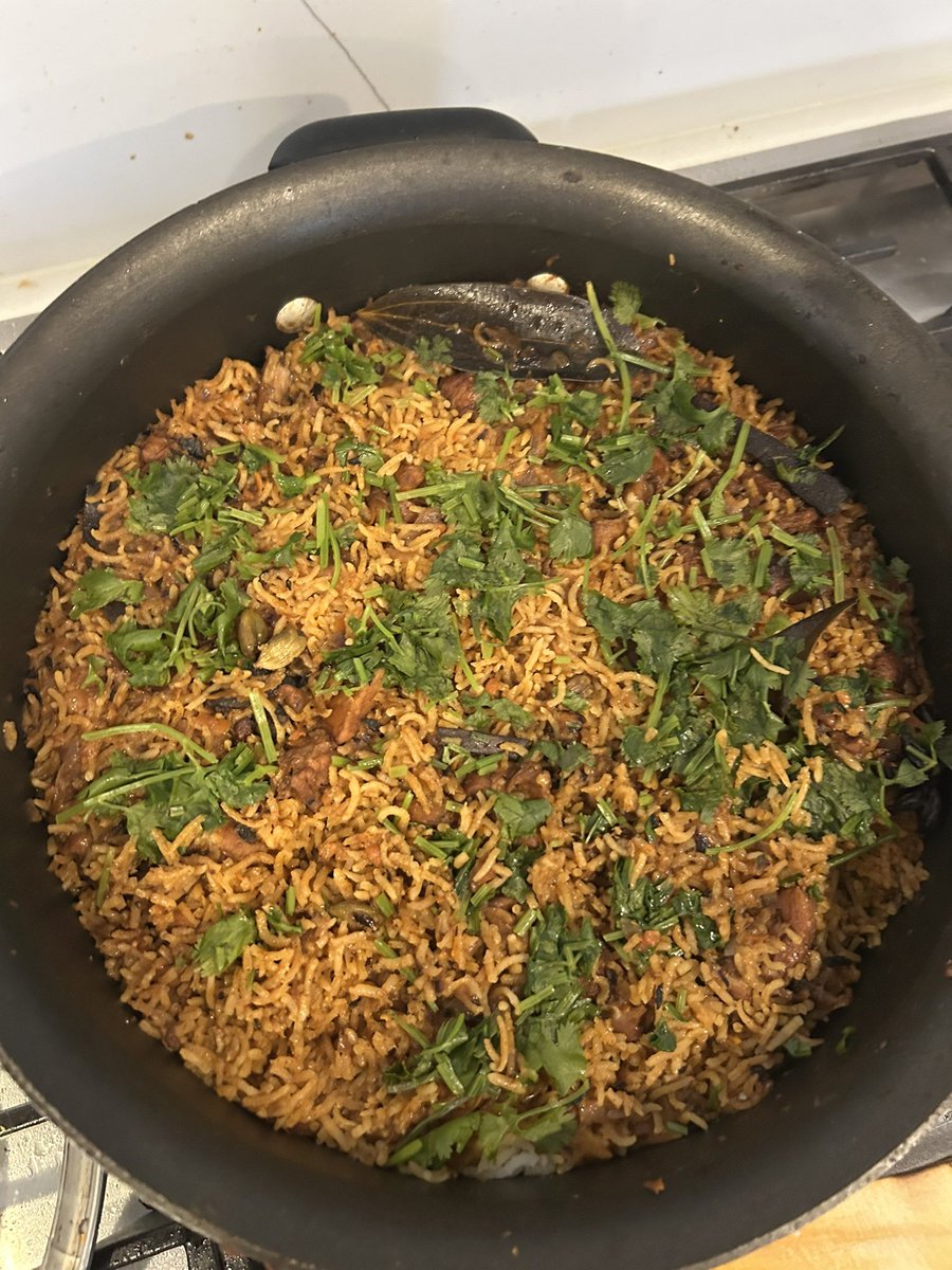 Qaisar-i Anand tweet media