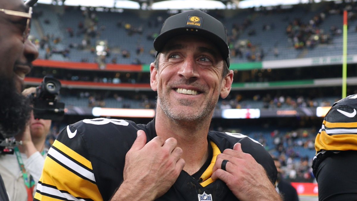 KHAN SAVED ME tweet media