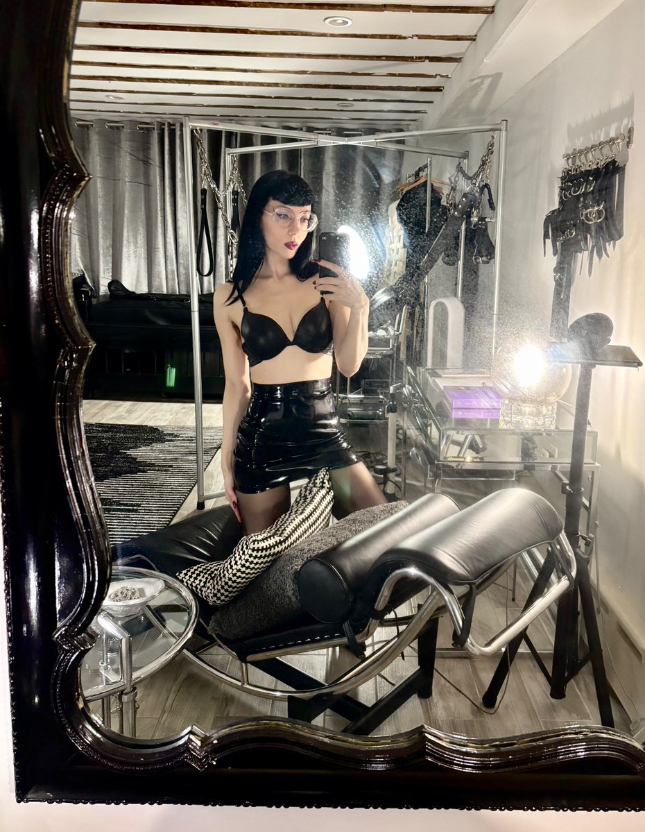 Mistrix Sade - NYC Alpha Femme Fatale tweet media