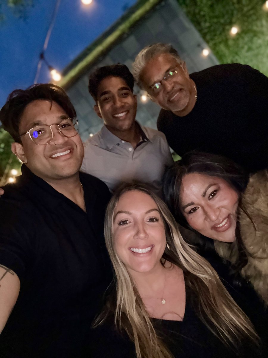 qt_michelle's tweet photo. Congratulations on Matching in Surgery at  Staten Island, NYC
#love #family #residencyprogram #statenisland #nyc #surgeryresident  #matchday #medschool #DrMohammed https://t.co/PaP6HQLNPq
