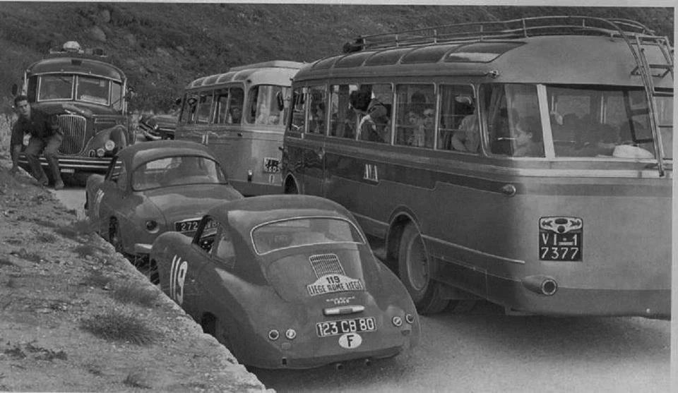 EightMike tweet media