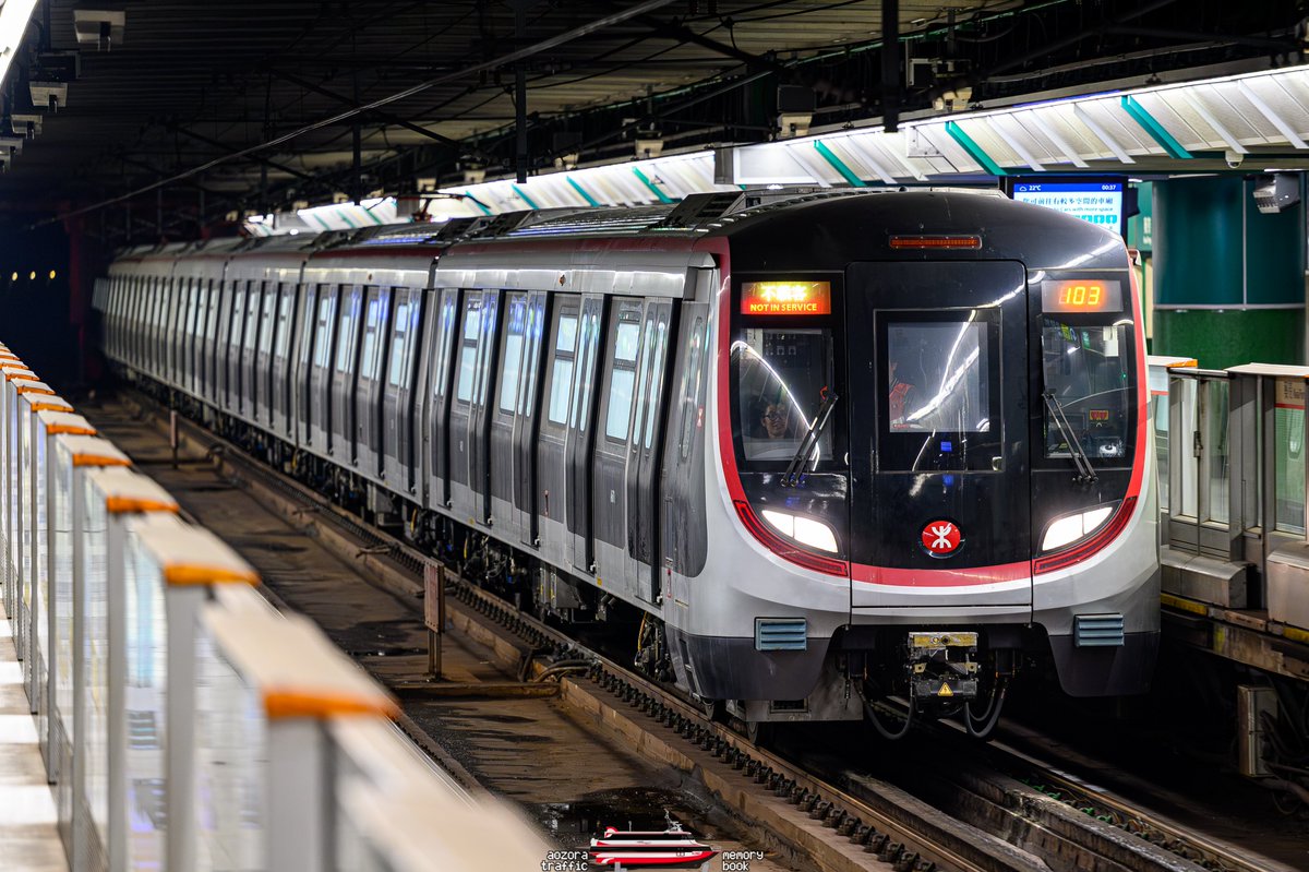 AozoraTF's tweet photo. 2026/03/21
103 列車 Q-Train A611-A612 編成性能確認試運転

5年以上の遅れを経て、先週日曜日に新しいCBTC導入後、ここ数日、最初のQ-Train A611-A612 編成が荃湾線において営業時間帯の試運転を始めている。 https://t.co/XE4BZi74zt