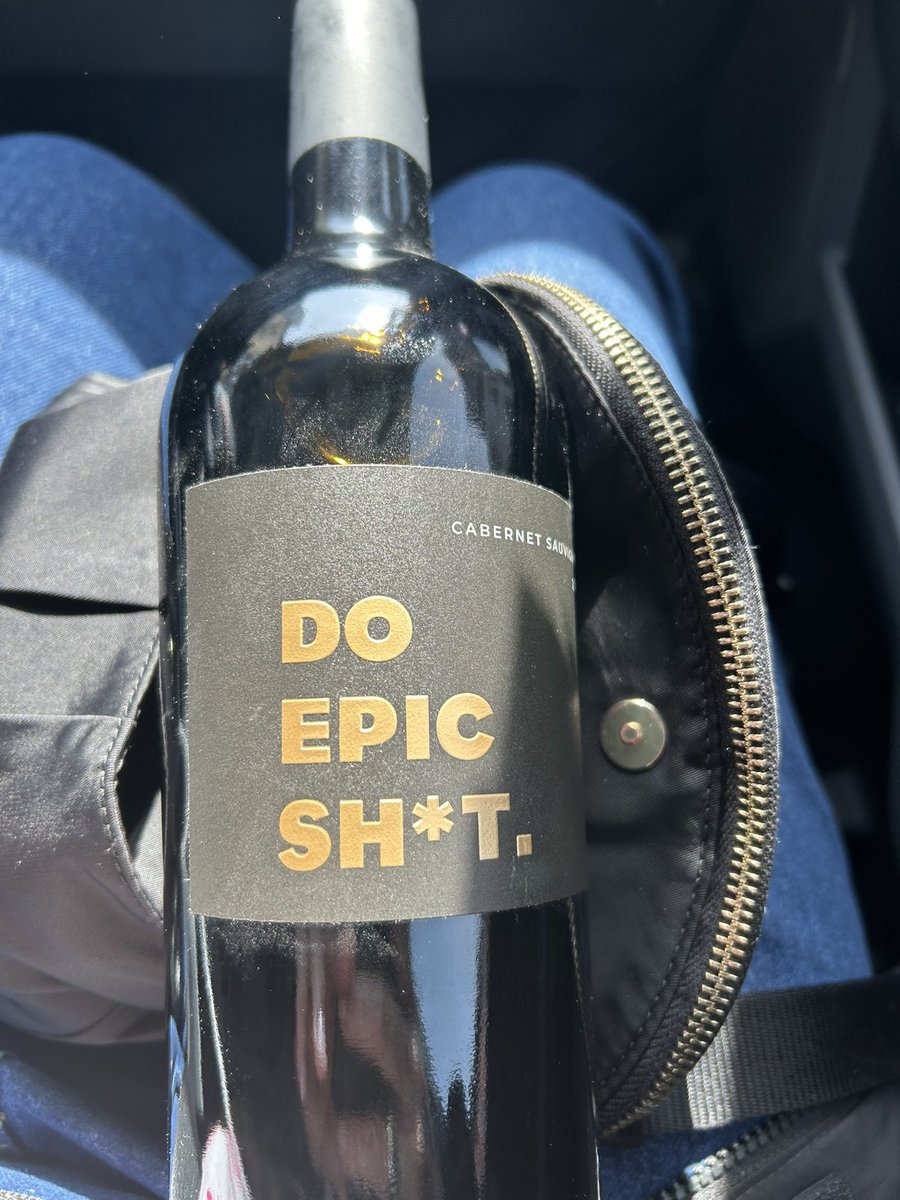 Christina L. Farrell tweet media