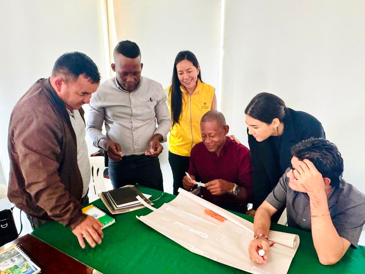 UnidadVictimas's tweet photo. En Pitalito, #Huila, se llevó a cabo el primer plenario de la Mesa de Participación Efectiva.

Acompañamos el espacio desde la Territorial Caquetá-Huila, con un taller sobre el Protocolo de Participación, articulando esfuerzos con entidades y representantes. https://t.co/1fiQKOvYVf