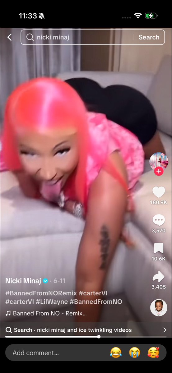Zia5jww's tweet photo. @NlCKM @starboyended @music__data @NICKIMINAJ #HelpHer https://t.co/qDEt4O2mUJ
