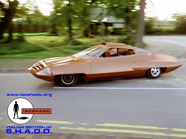 jonyballistic's tweet image. Ed on his way to work from UFO #tvseries #scifi #1970s