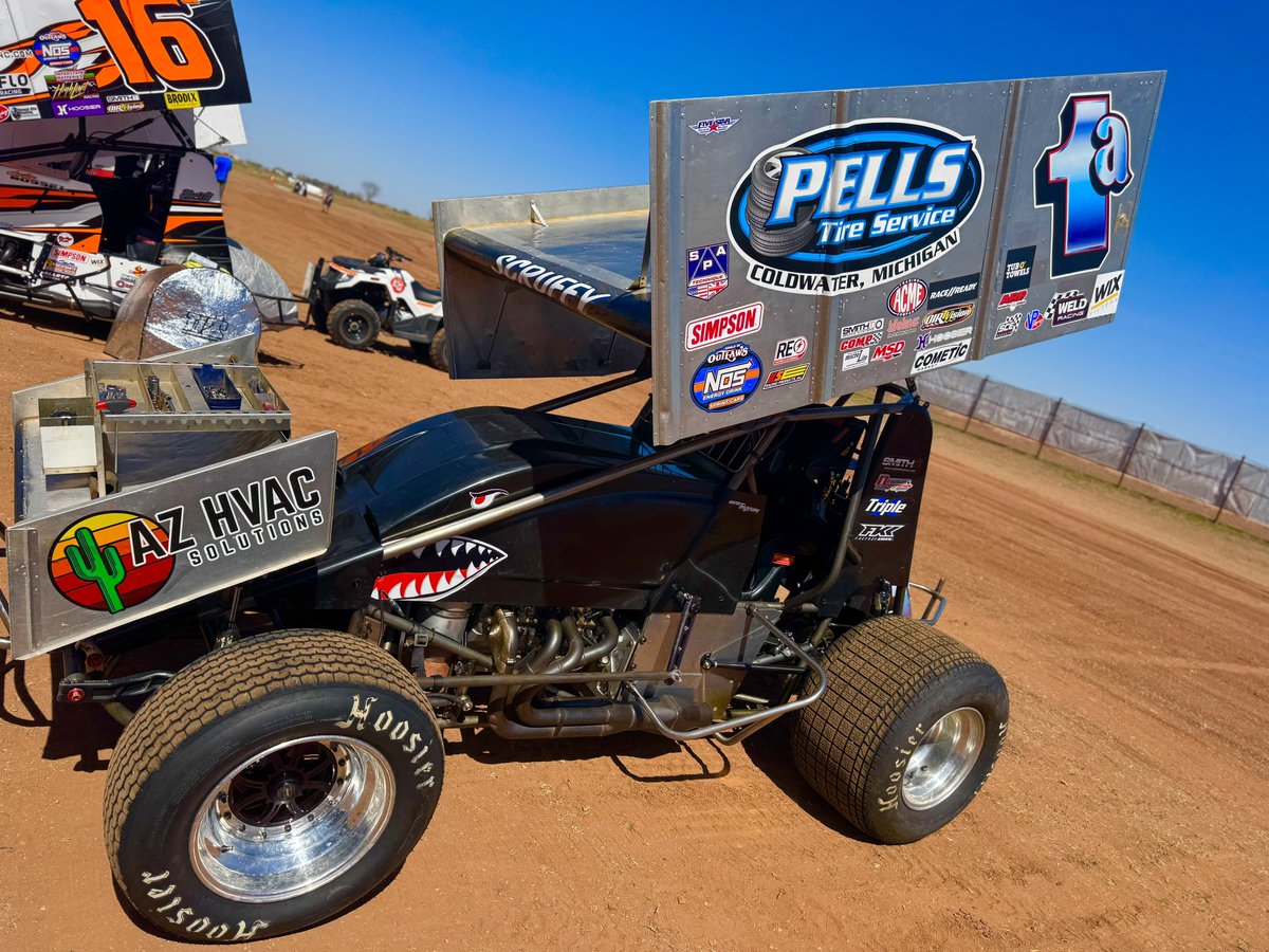 WorldofOutlaws's tweet photo. These two Kevin Gobrecht Rookie of the Year presented by @FiveStarBodies contenders are set for their @LawtonSpeedway debuts!
#1A @TorgersonRacing (@SharkRacing1a1s)
#16C @ScottyThiel64 (Greg Wheeler Motorsports) https://t.co/gJvFPrJJpc