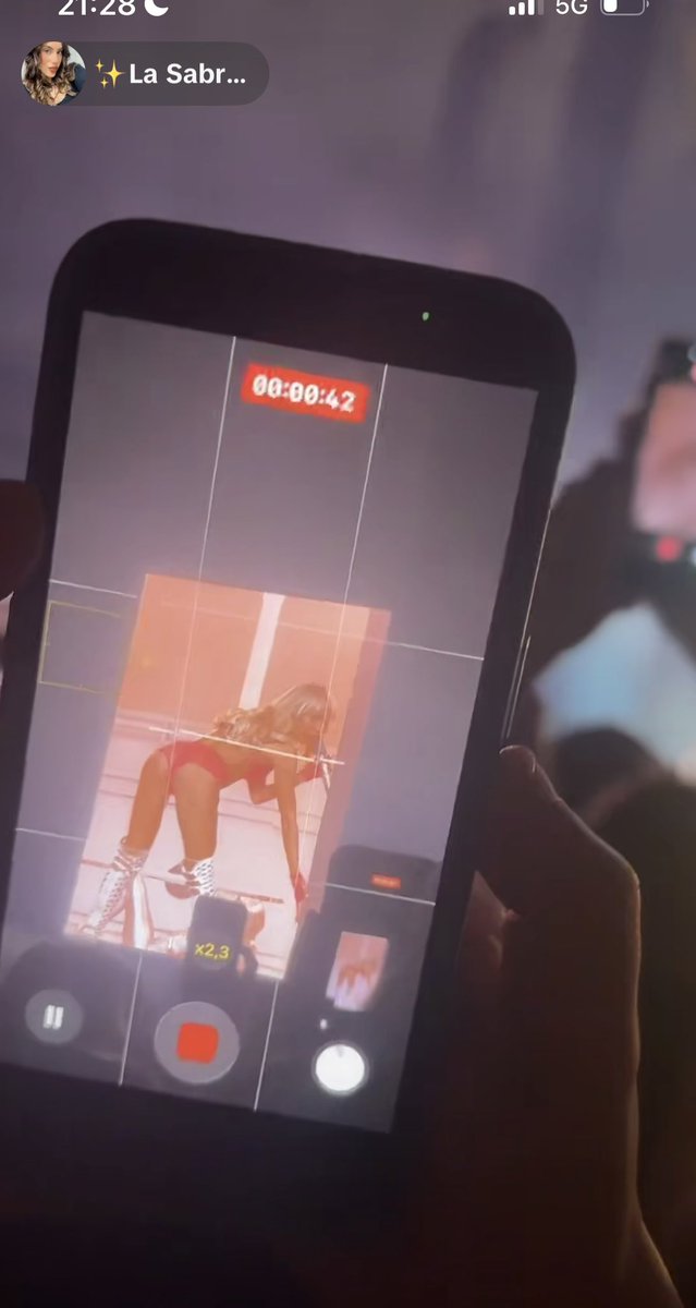 akaegyal tweet media