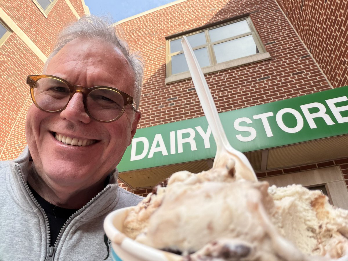 Mr. David Giard tweet media