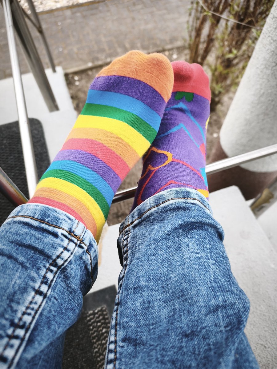 socks_sneakers's tweet photo. These socks are so cute 😍

#socks #socken #buntesocken #colorfulsocks #mismatchedsocks #sockenfetisch #socksfetish #girlsocks #smellysocks https://t.co/3geAfydWG3