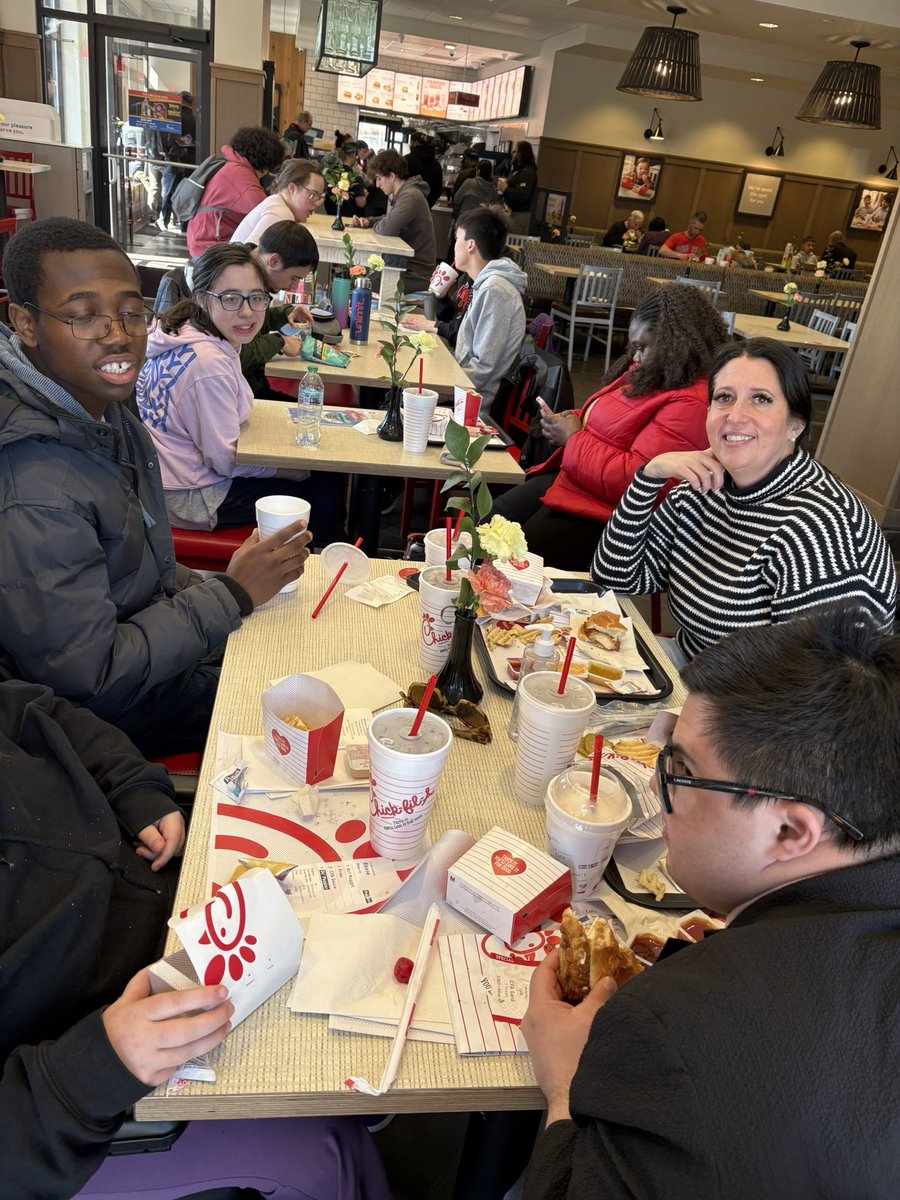 Kate DeLisle tweet media