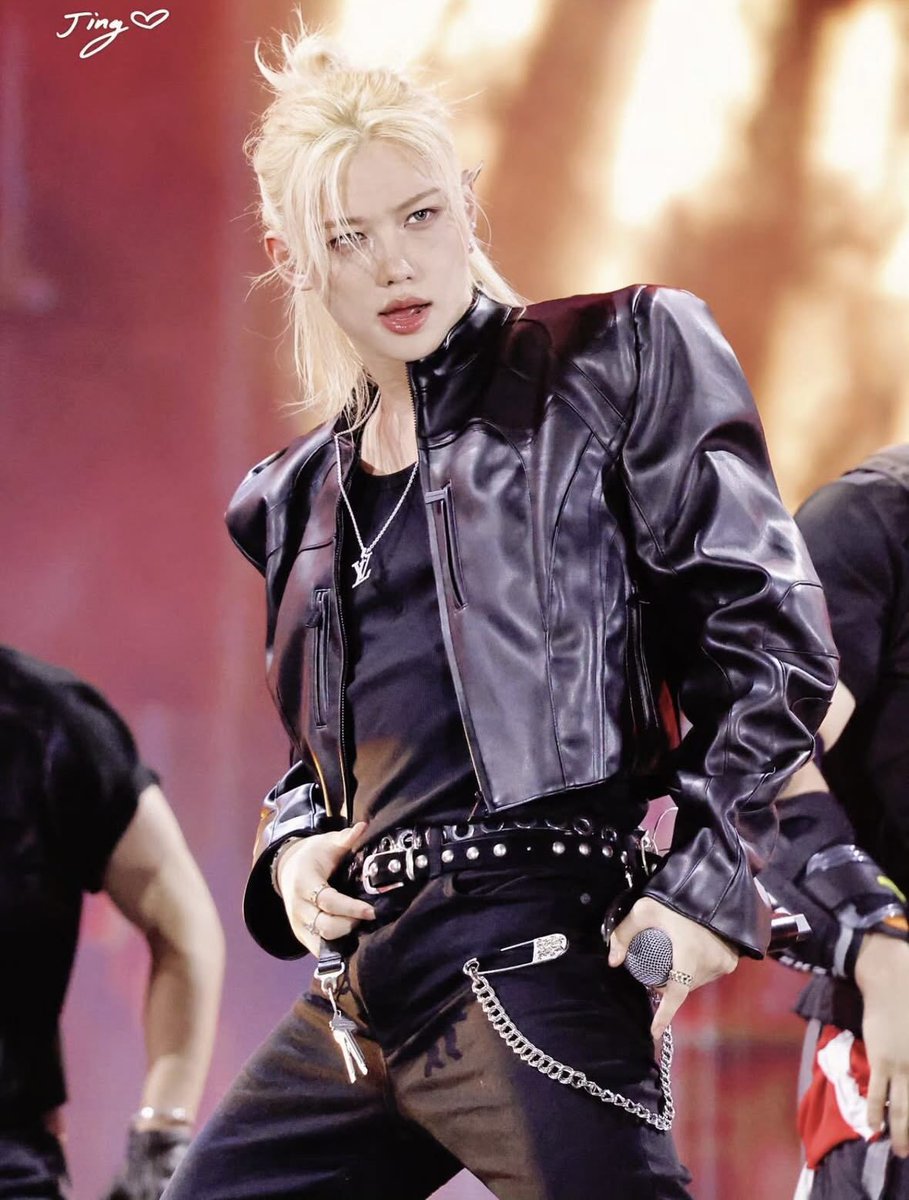 FELIX STREAM STATION 🩷 tweet media