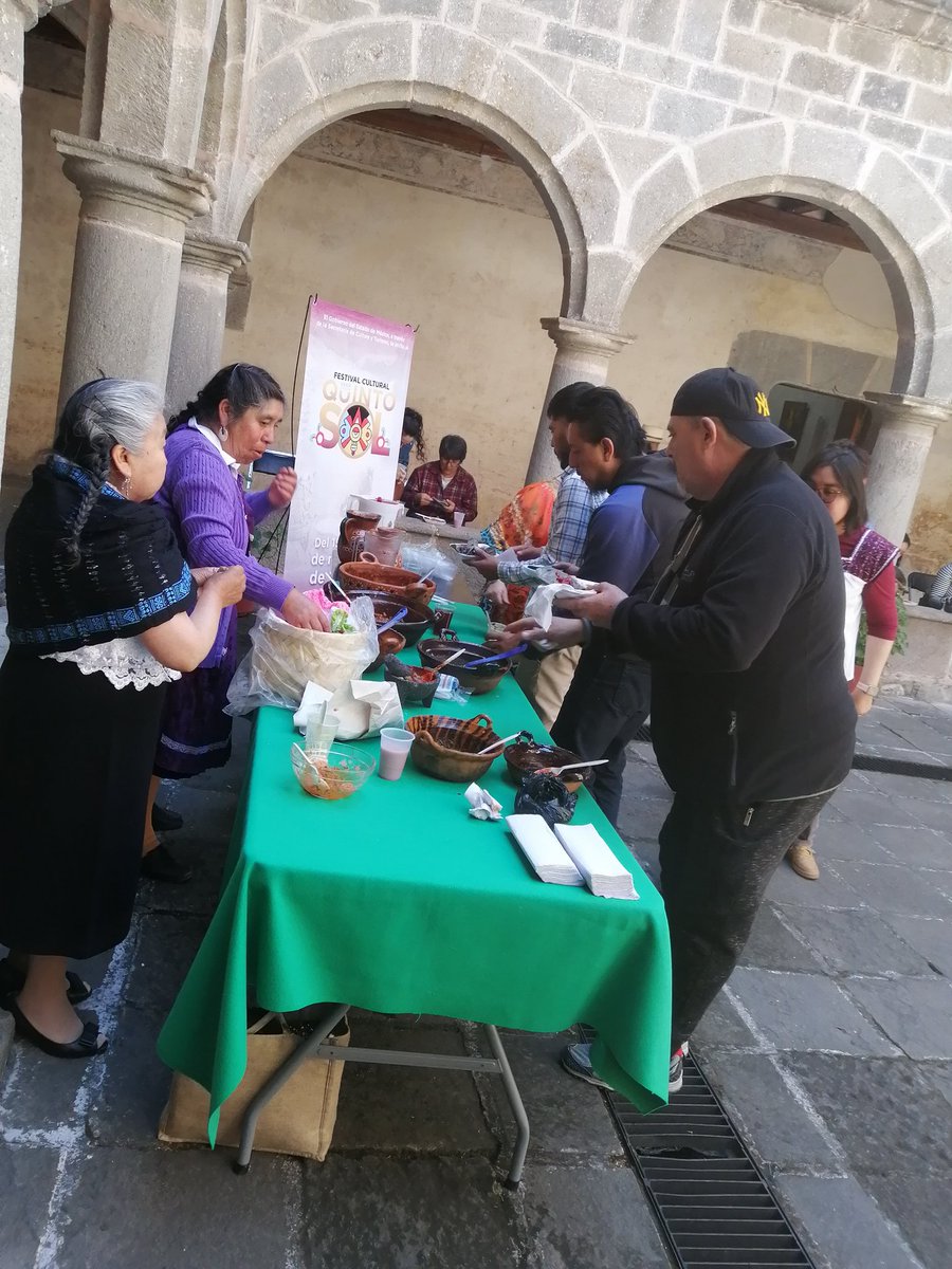 Pasarela Textil Otomí y la degustacion gastronómica Mazahua y Otomí dentro del Festival Cultural Quinto Sol en el Museo Virreinal de Zinacantepec...
#BreveBus #CompartirHistoria #Cultura #PueblosNativos #PueblosOriginarios