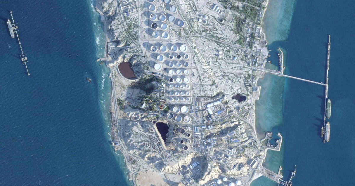 *WHITE HOUSE OFFICIAL: THE U.S. ARMY IS CAPABLE OF SEIZING IRAN'S KHARG ISLAND AT ANY TIME