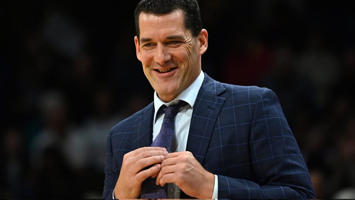 DrMattSmithPT's tweet image. I may look like this…but I feel like this!
#UNIHoops