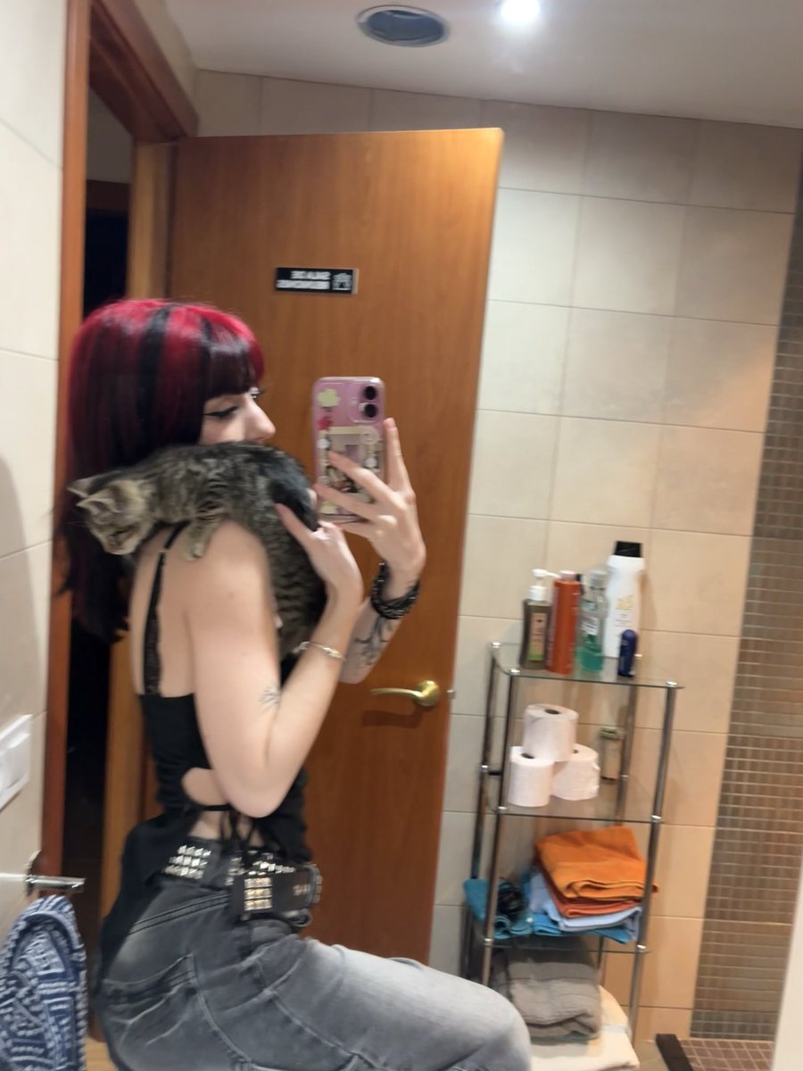 ₊✩‧₊˚౨ৎ˚₊✩‧₊ tweet media