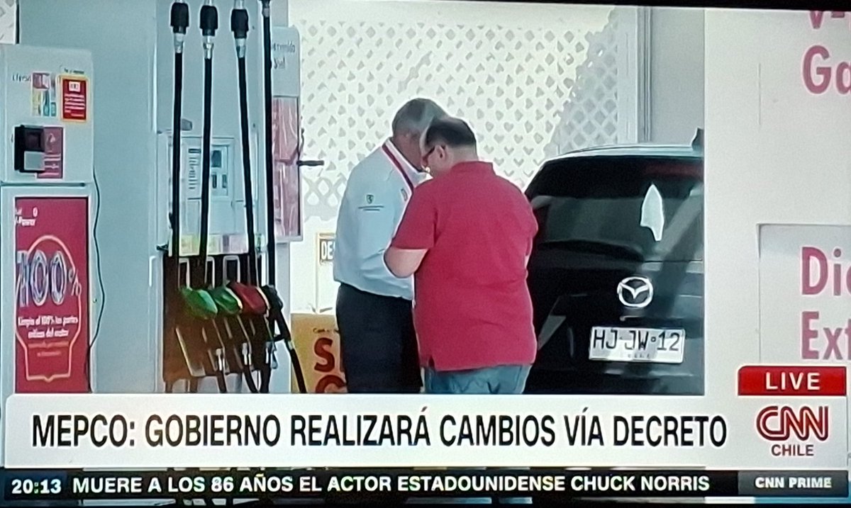 rodamaleh's tweet photo. Gobierno realizará modificaciones al Mepco via decreto. Así Kast se salta nuevamente el Congreso. Presidenta del Senado, Pauliana Nuñez :hace llamado" al Presidente a que envíe por favor proyecto de ley y no abuse de los decretos.  Asi empiezan las Dictaduras https://t.co/Zs1sk8NNtk