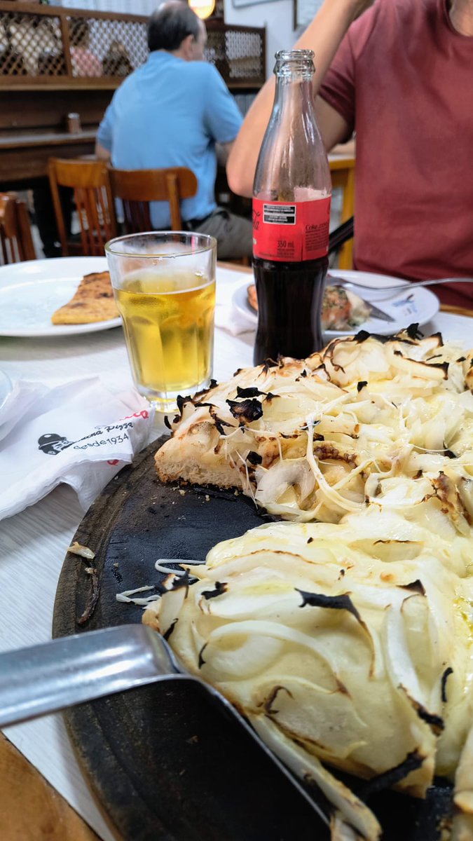 Frau Bruja tweet media