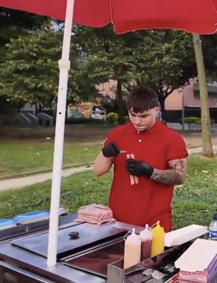 🦍sebastian 🦍 tweet media