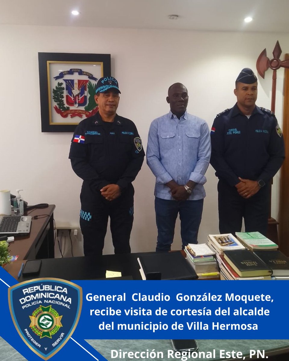 #LaRomana | El director regional Este, PN, general Claudio González Moquete, sostuvo encuentro de cortesía con el alcalde municipio Villa Hermosa, Eduardo Familia. En la misma participó el coronel José Pérez, comandante policial de dicho municipio. <a href="/PoliciaRD/">Policía Nacional República Dominicana</a> <a href="/pesqueiradiego/">Diego Pesqueira</a>