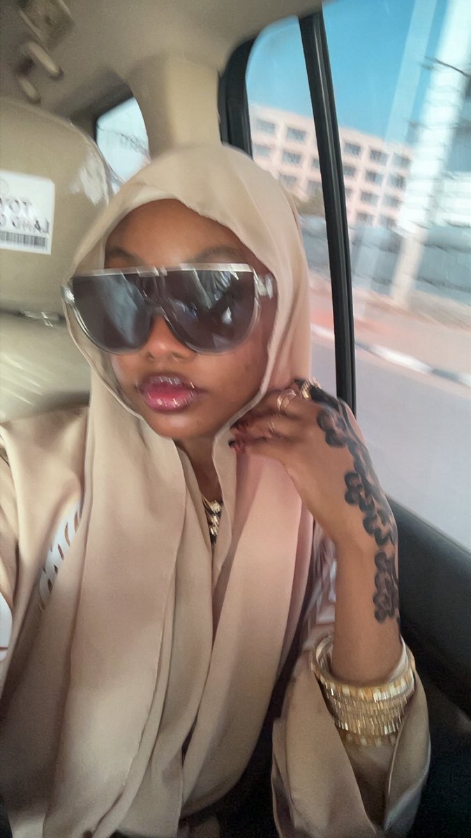 Farii 💸💵 tweet media