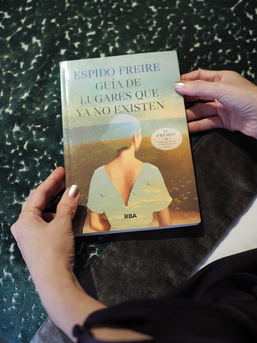 Espido Freire tweet media