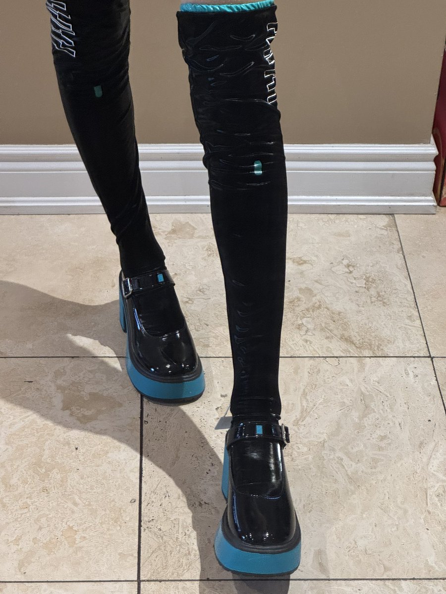 stewmfie tweet media