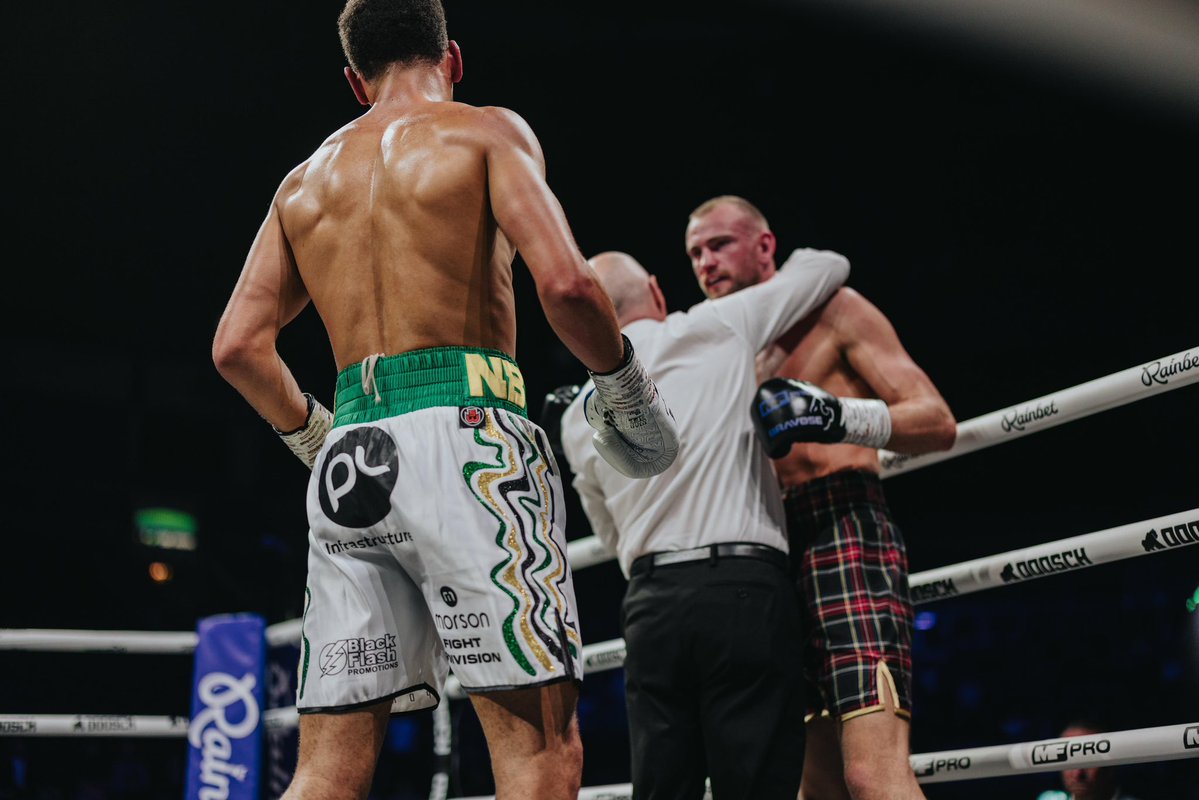 MFProBoxing tweet media