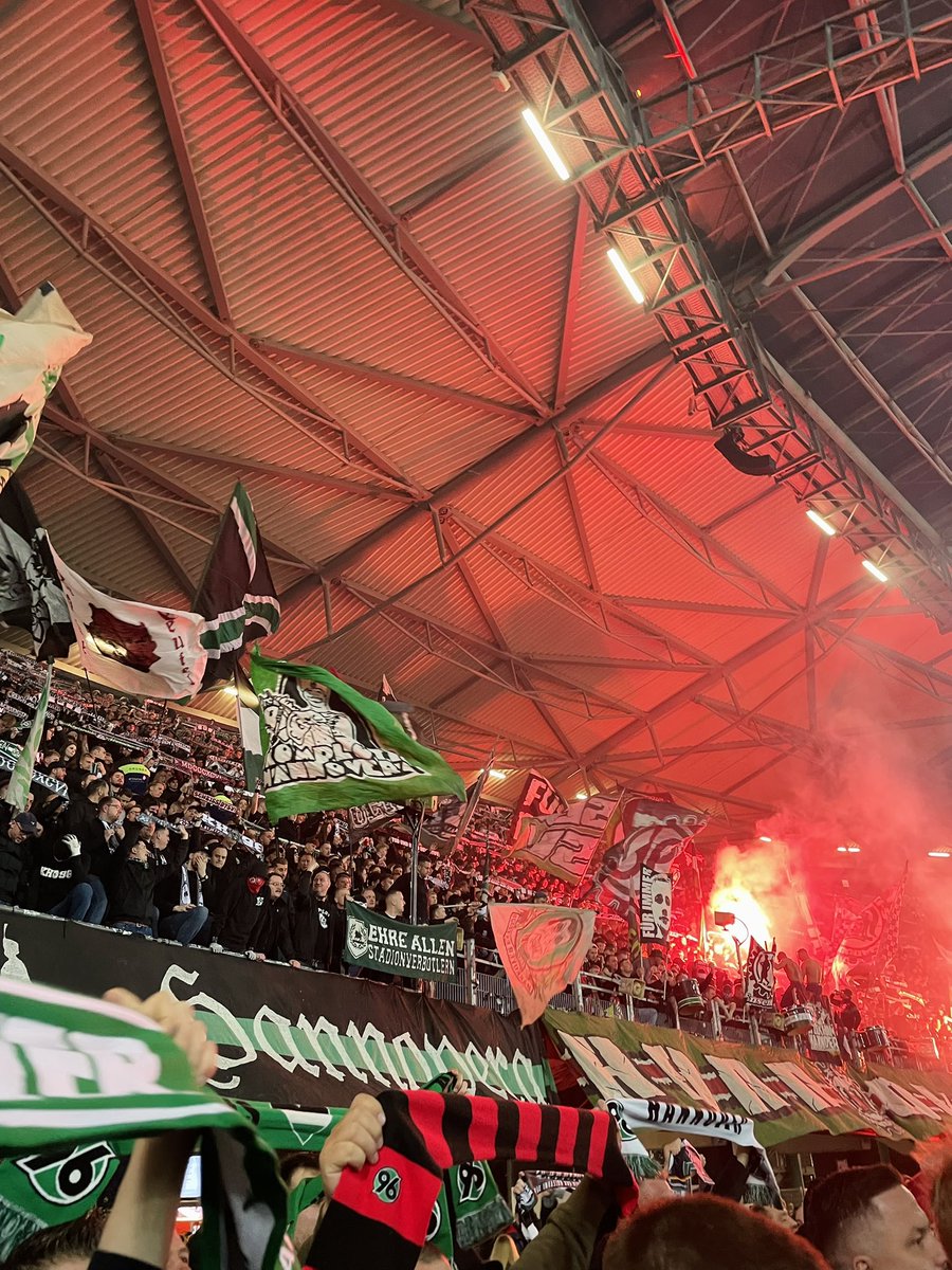 🇰🇵 tweet media