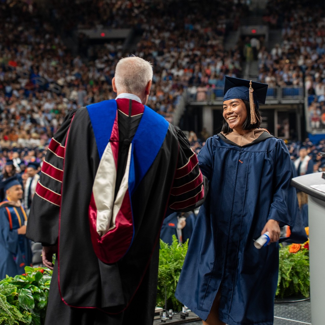 UT San Antonio Carlos Alvarez College of Business tweet media