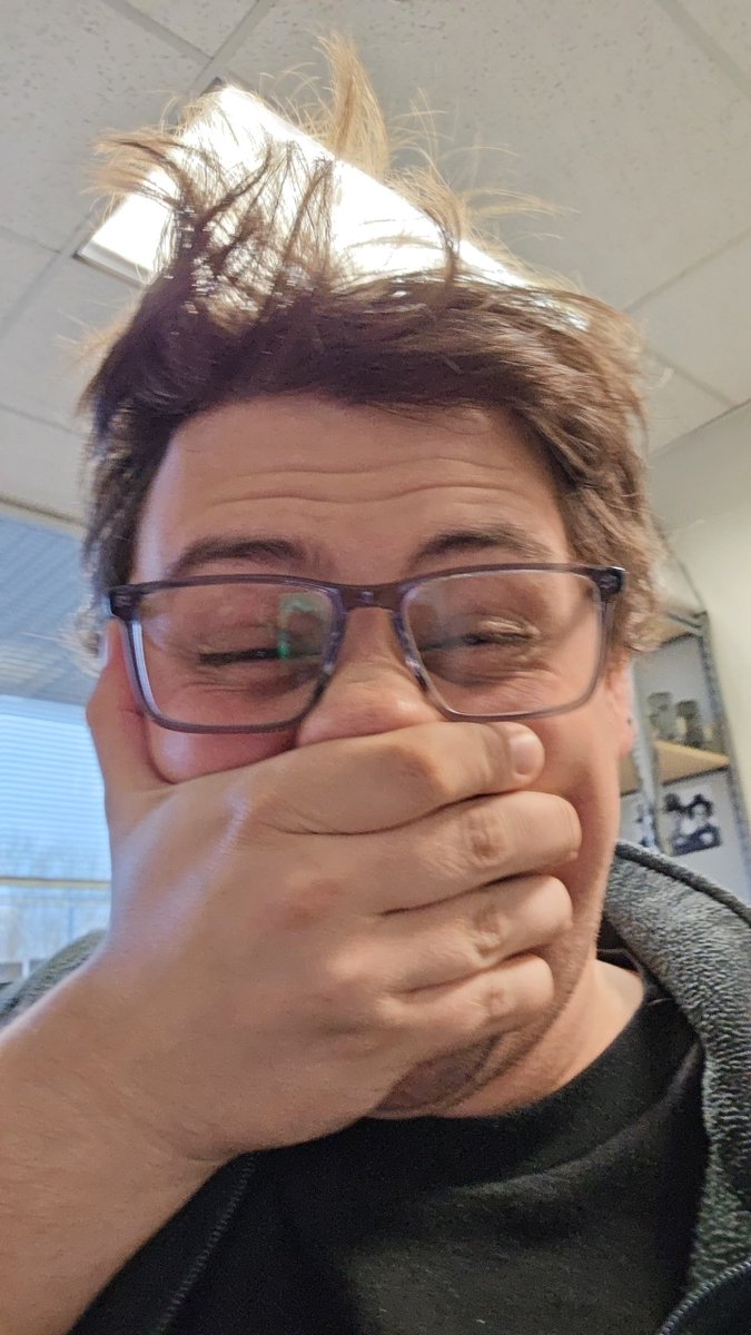 🔻realGlarthir tweet media