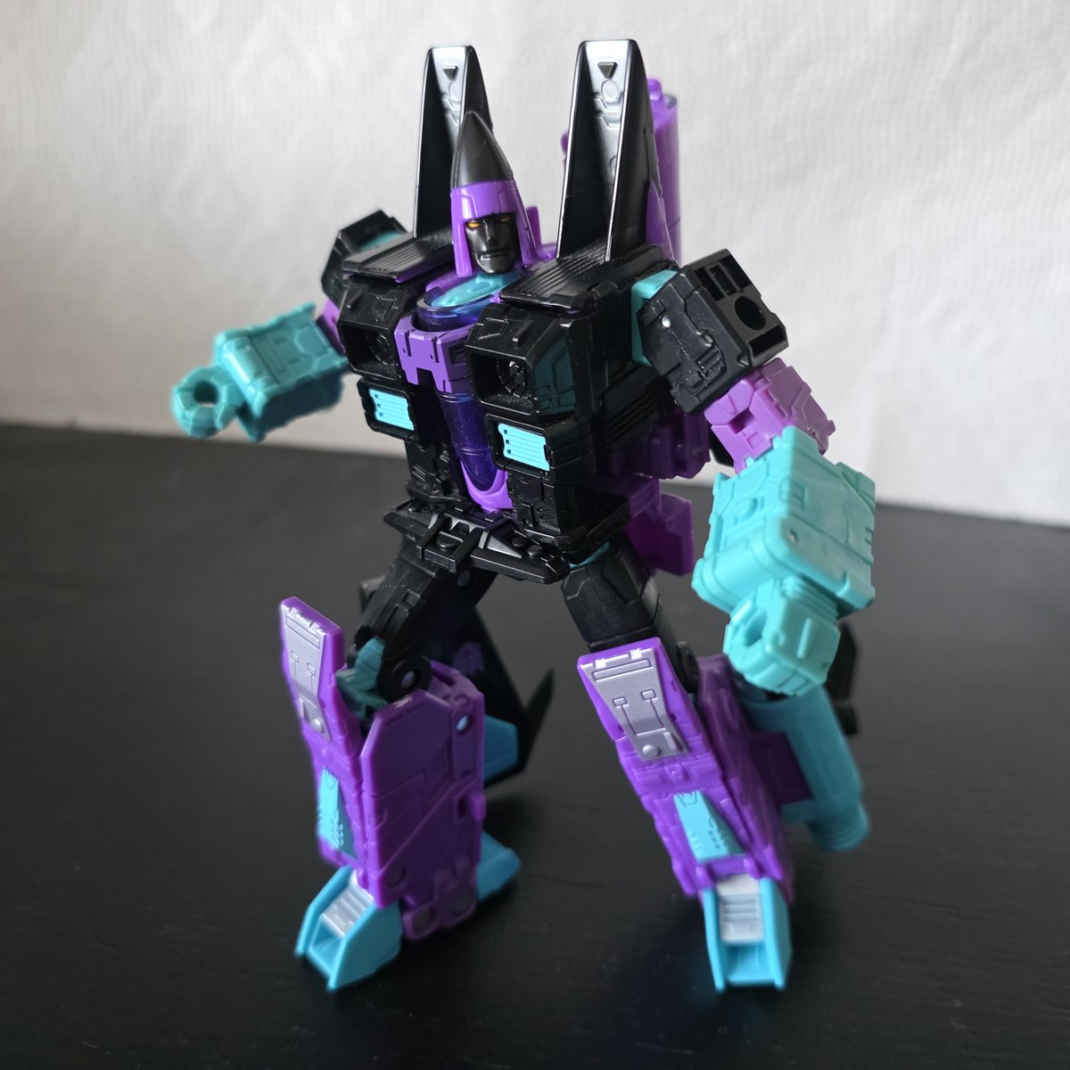 Logans TFs tweet media