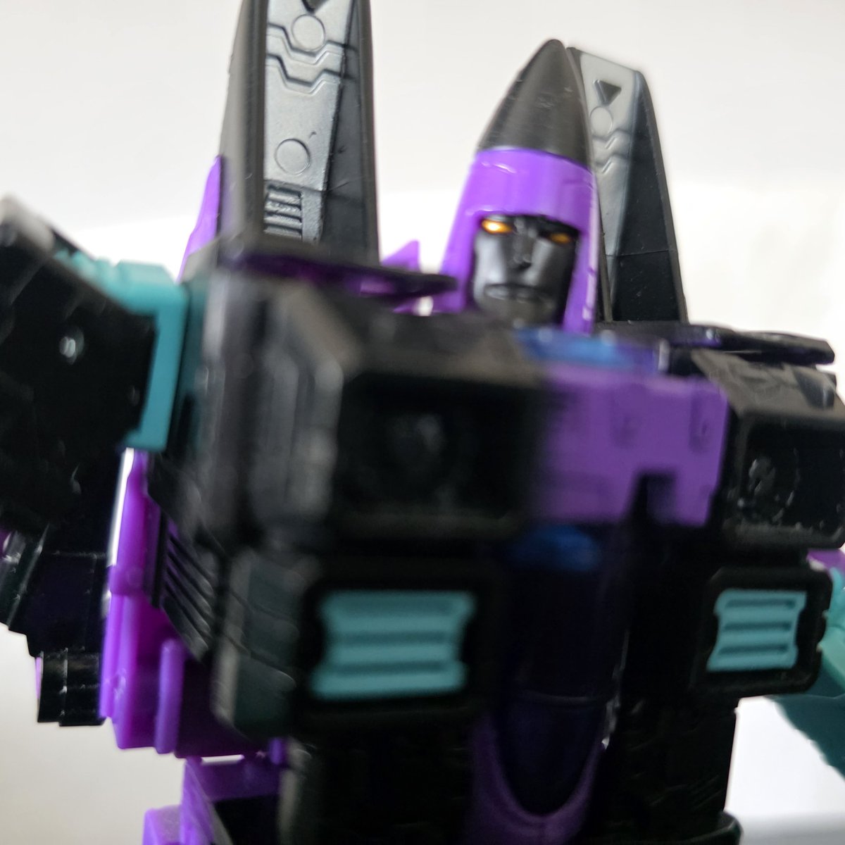 Logans TFs tweet media